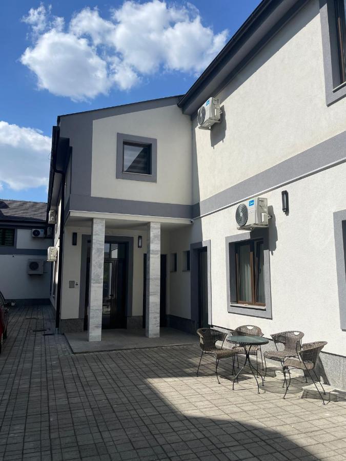 Morpheus Apartmani Sremska Mitrovica Exterior photo